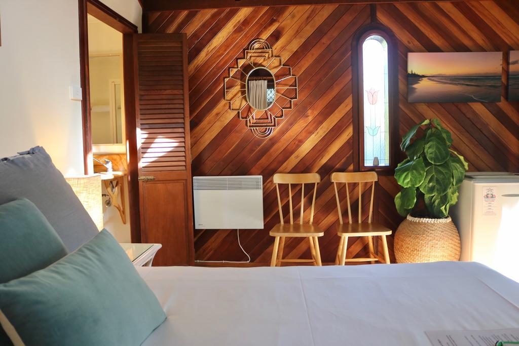 A Beach House At Byron Hotel Byron Bay Exterior photo