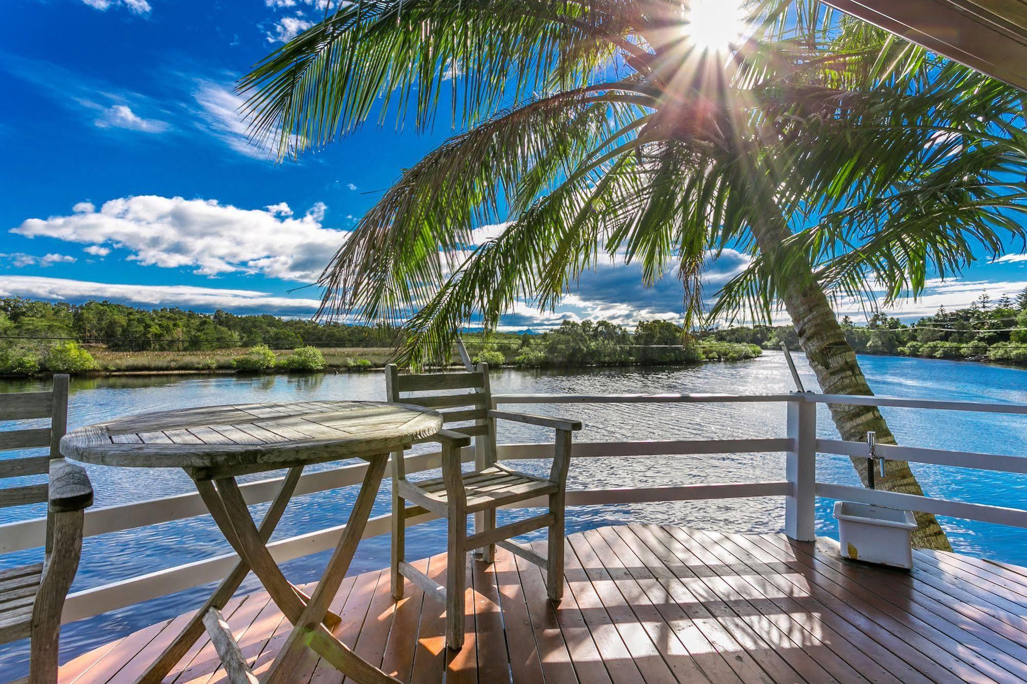 A Beach House At Byron Hotel Byron Bay Exterior photo